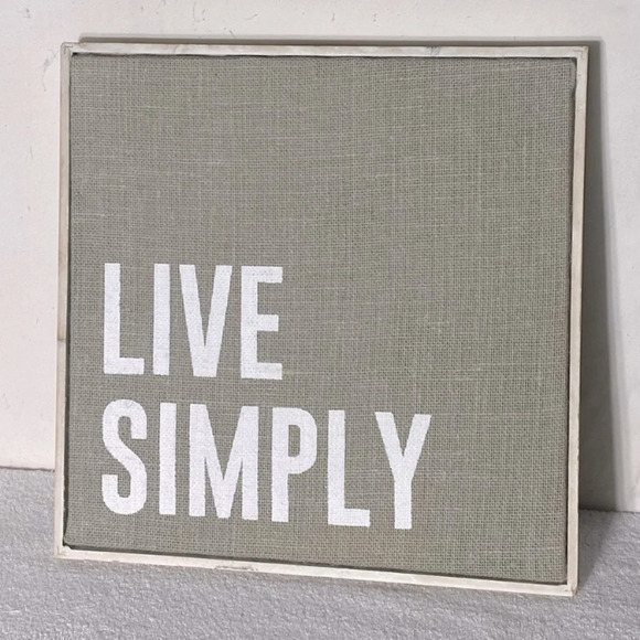 Blossom Home Grey  White Live Simply Wall Decor - Picture 1 of 14
